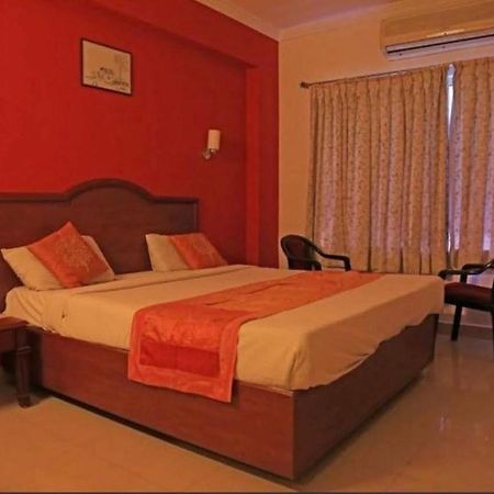 Goldmine Hotels Chennai Exterior foto